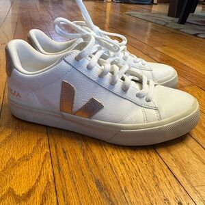 Veja White Low-Top Sneakers with Metallic Rose V